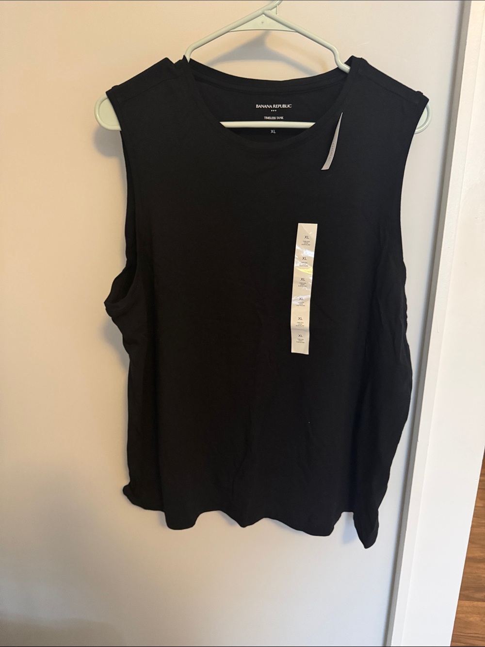NWT Banana Republic Timeless Tank - XL